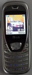 продам мобильный телефон LG B2050
